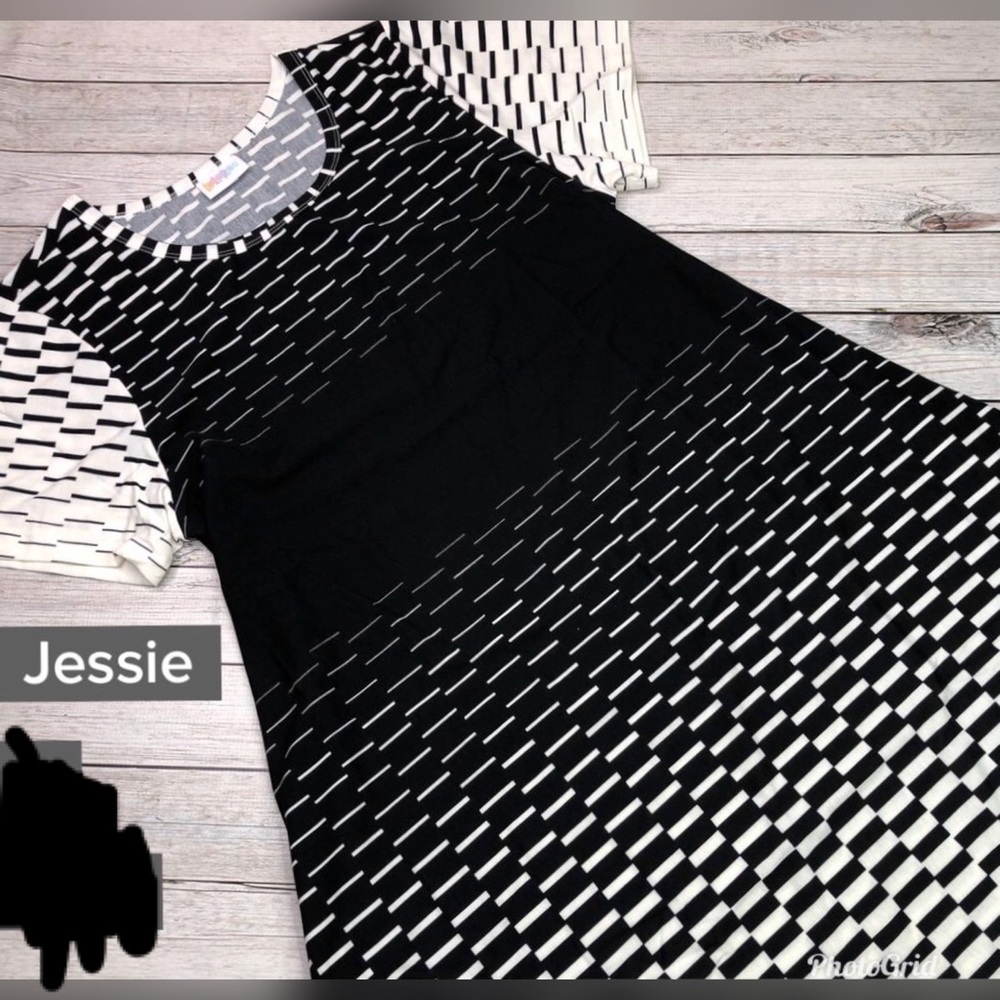 LuLaRoe Medium Jessie Dress with Pockets